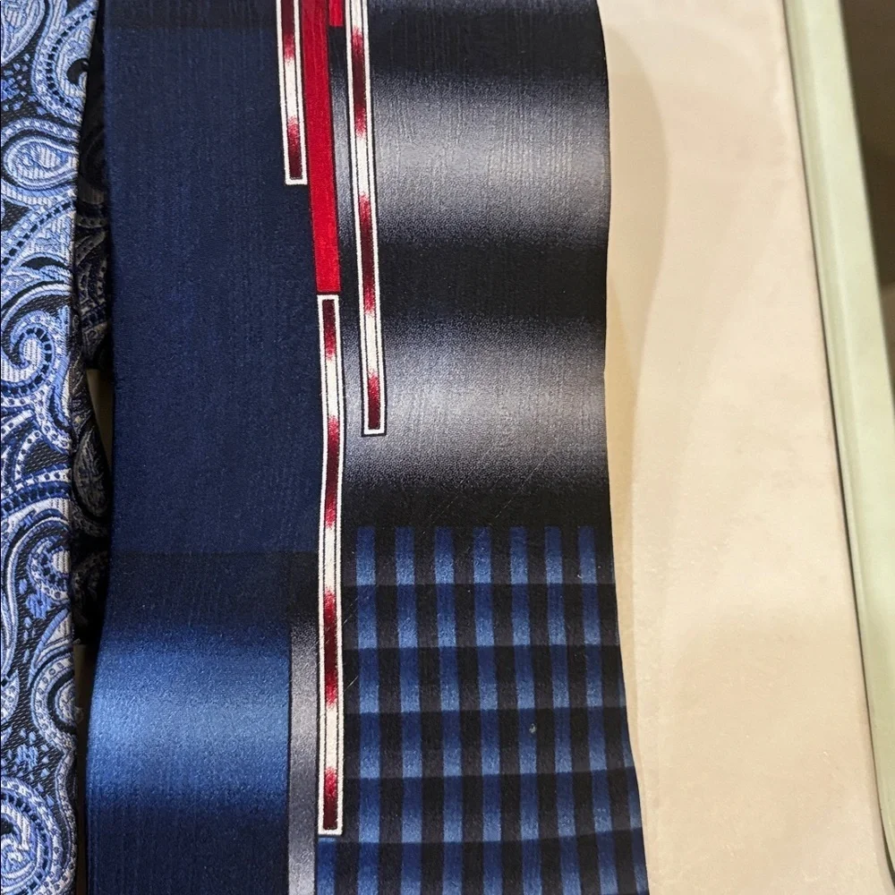 Men’s silk ties bundle of 3 Blue black Patterned career formal paisley geometric